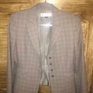 Tahari blazer, super chic!